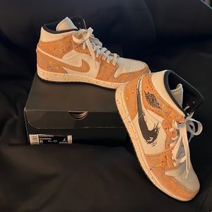 AJ1 Nike Air Jordan 1 MID SE SZ 8 MEN (EUR 41) SAIL/BLACK-CIDER-CHILE RED